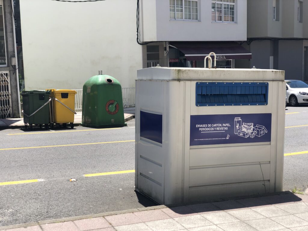 Colectores recollida selectiva baio concello zas