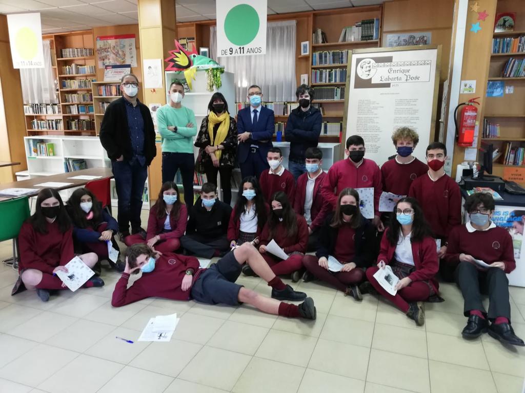 Exposicion enrique larta pose cpr plurilingue fogar santa margarida acoruna