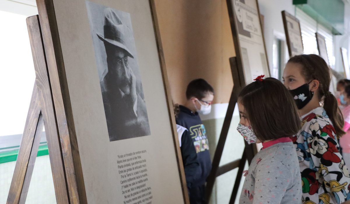 Inauguracion_exposicion_labarta_pose4