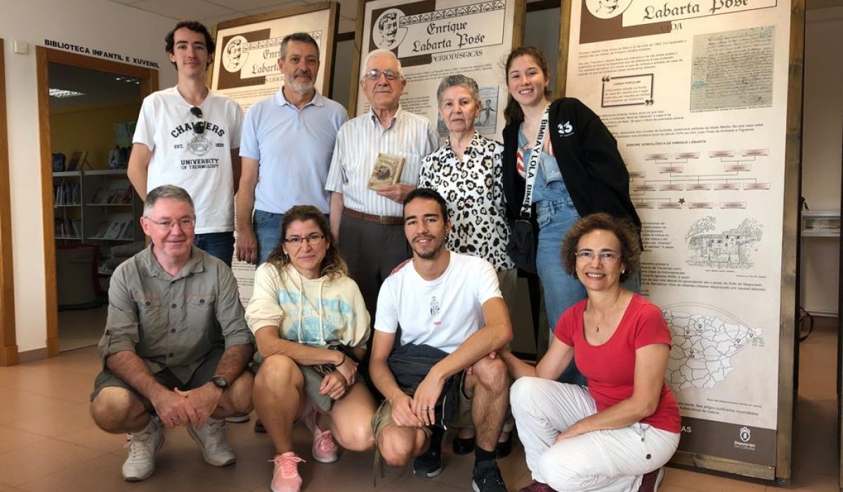 ramon-romar-visita-exposicion-enrique-labarta-pose